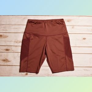 Dyce Active Size M Active Wear Shorts With Pockets